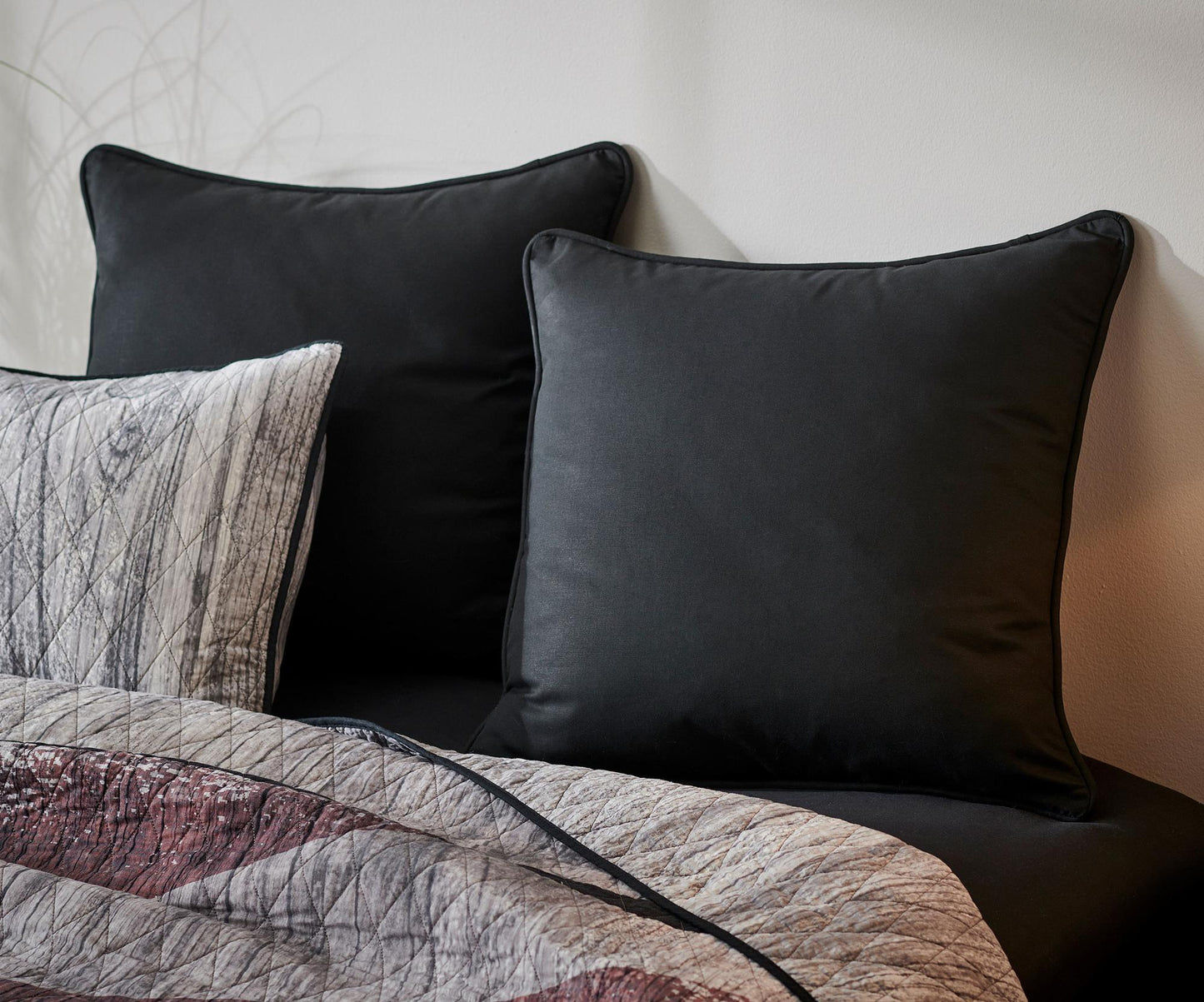 Black Euro Sham - Wild Wings