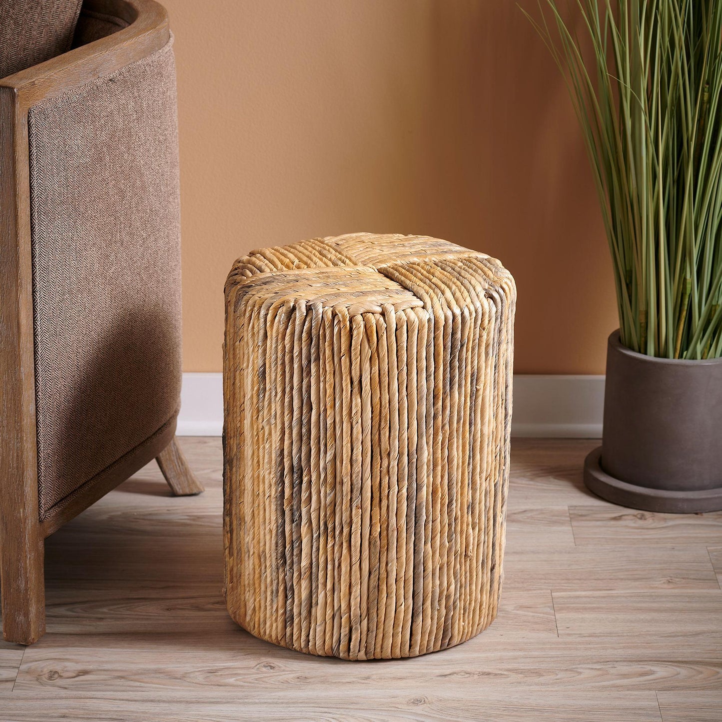 Coastal Accent Stool - Wild Wings