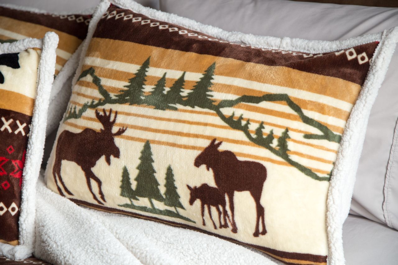 Hinterland Rustic Cabin 4-Piece Plush Sherpa Bedding Set, Twin