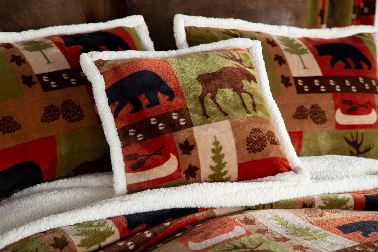 Patchwork Lodge Rustic Cabin 4-Piece Plush Sherpa Bedding Set, Queen