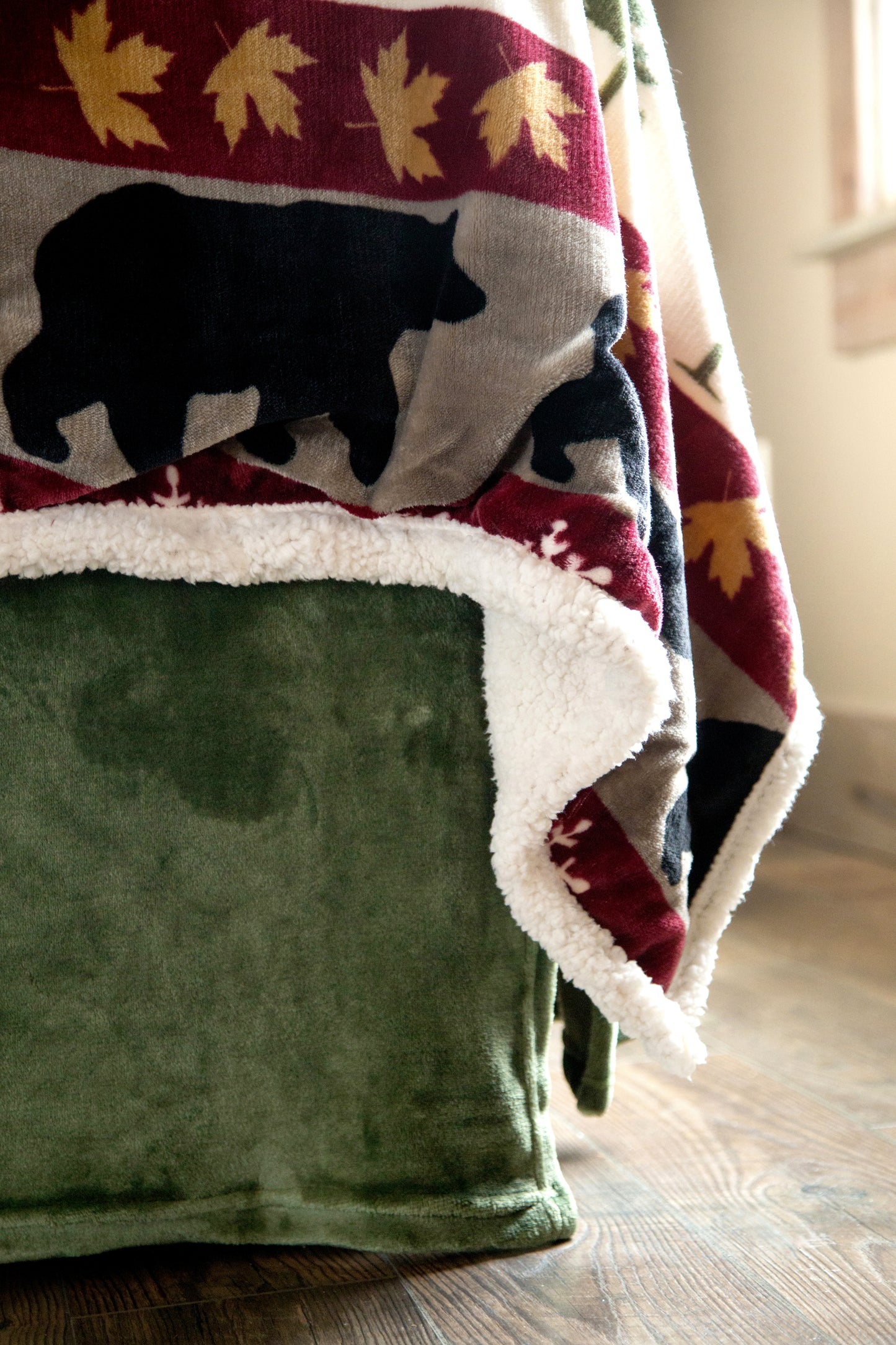 Tall Pine Rustic Cabin 3-Piece Plush Sherpa Bedding Set, Twin