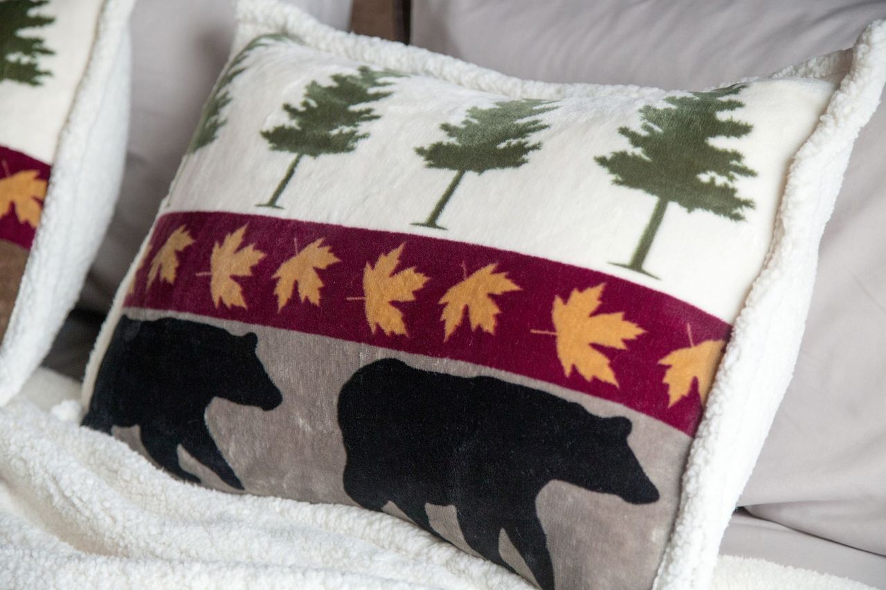 Tall Pine Rustic Cabin 5-Piece Plush Sherpa Bedding Set, Queen
