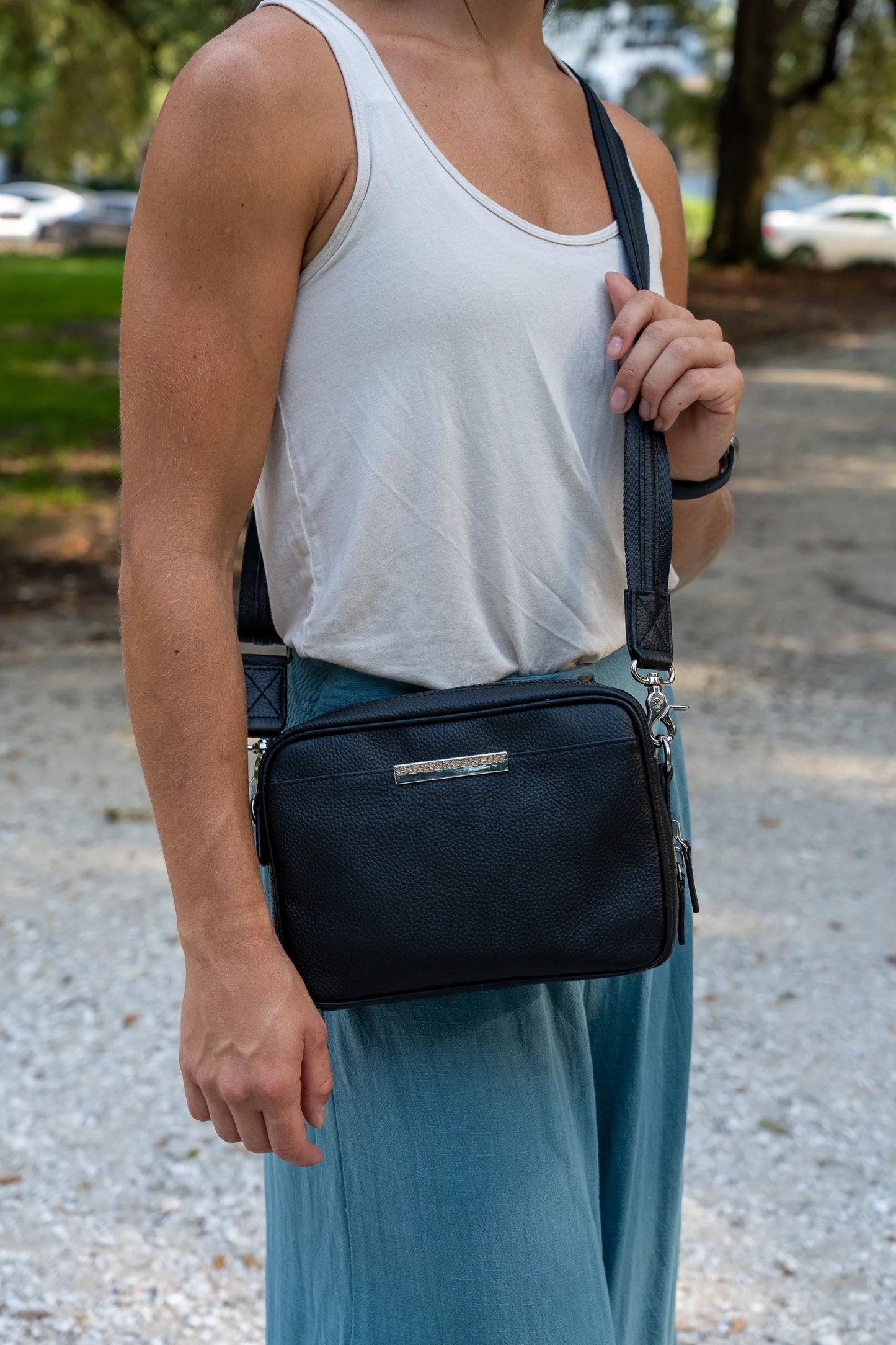 Leather Slim Clutch Crossbody Concealed Carry Bag Cowhide - Black