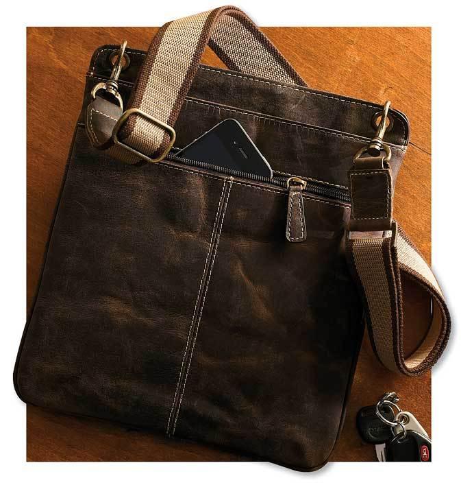 Flat Sac Leather Shoulder Bag - Wild Wings