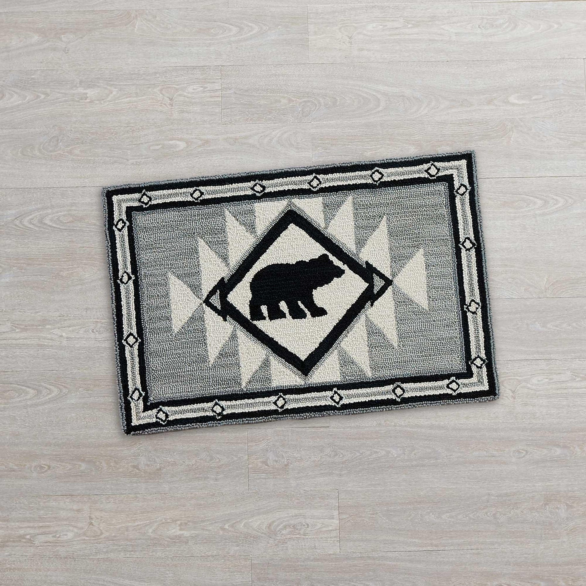 Hand Hooked Bear Area Rug - Wild Wings