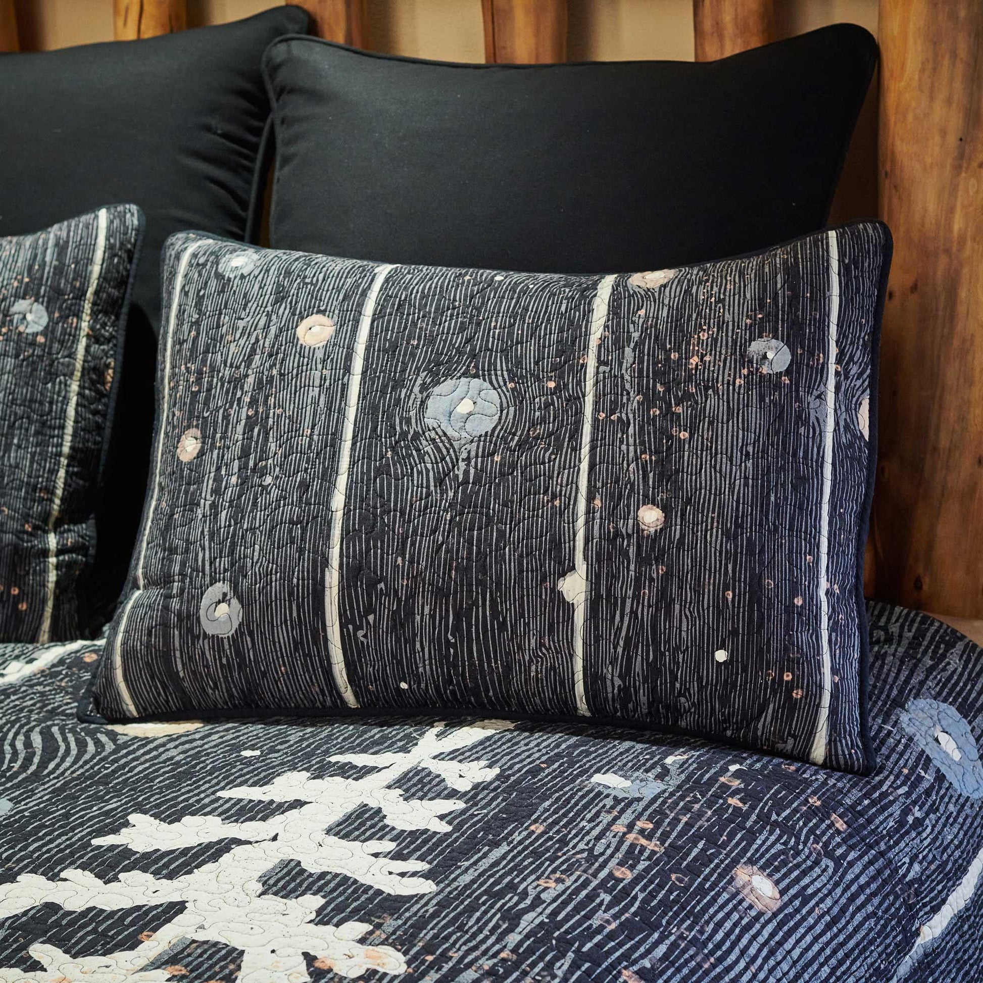 Peaceful Bear Sham - Wild Wings