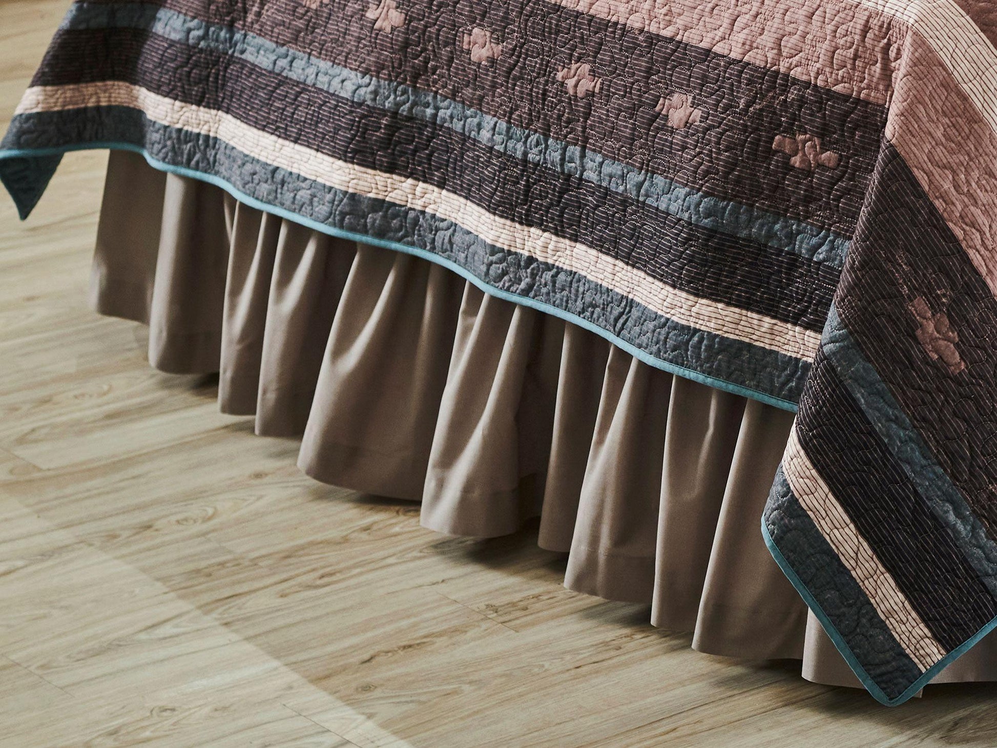 Smokey Taupe Bedskirt (King) - Wild Wings